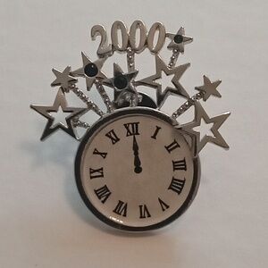 #1130.  Avon Millennium 2000 Clock Pin